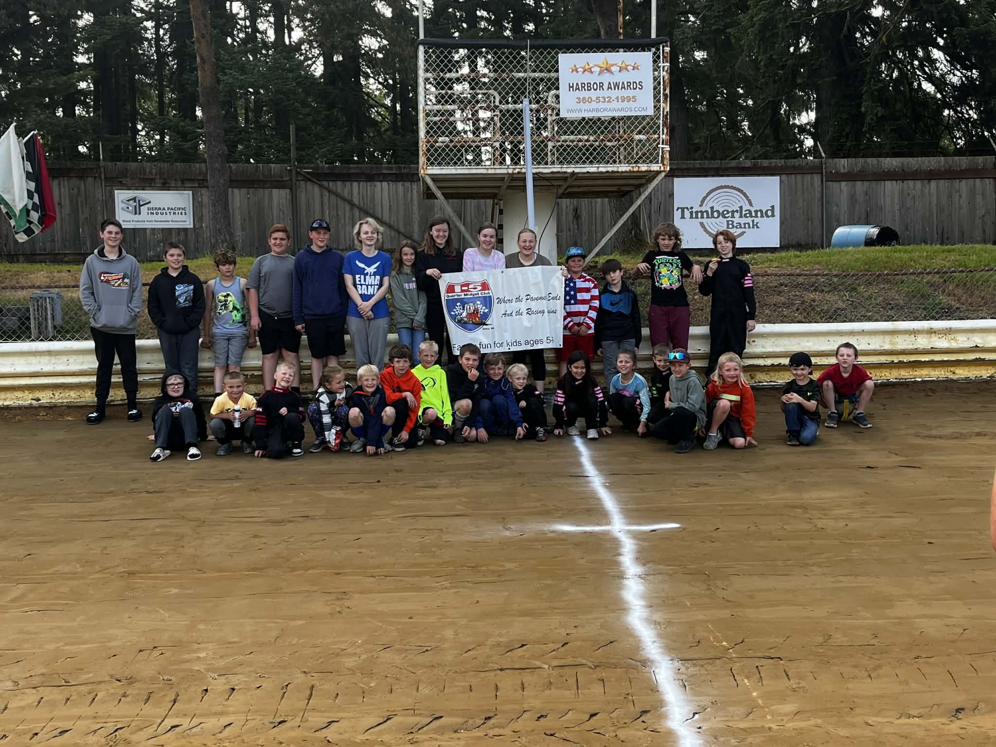 I-5 racing community at the track, photo 1